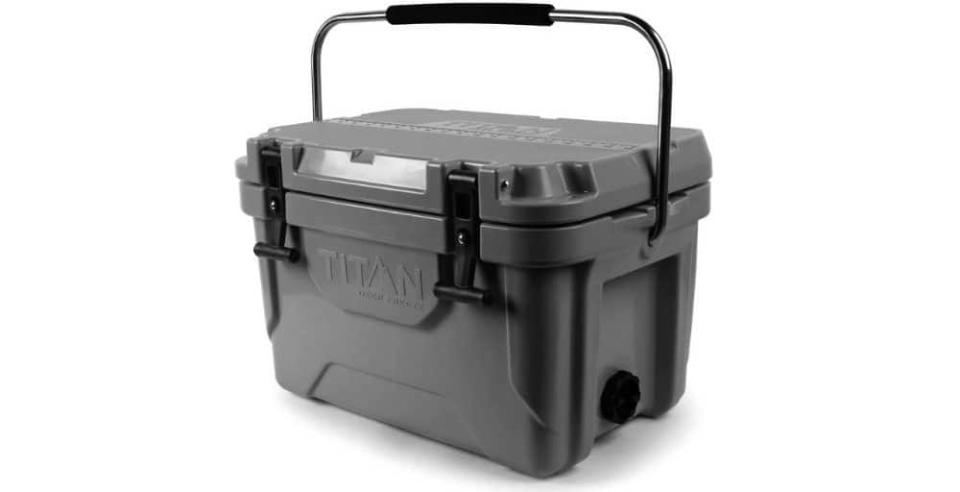 Arctic Zone Titan Deep Freeze Premium Ice Chest