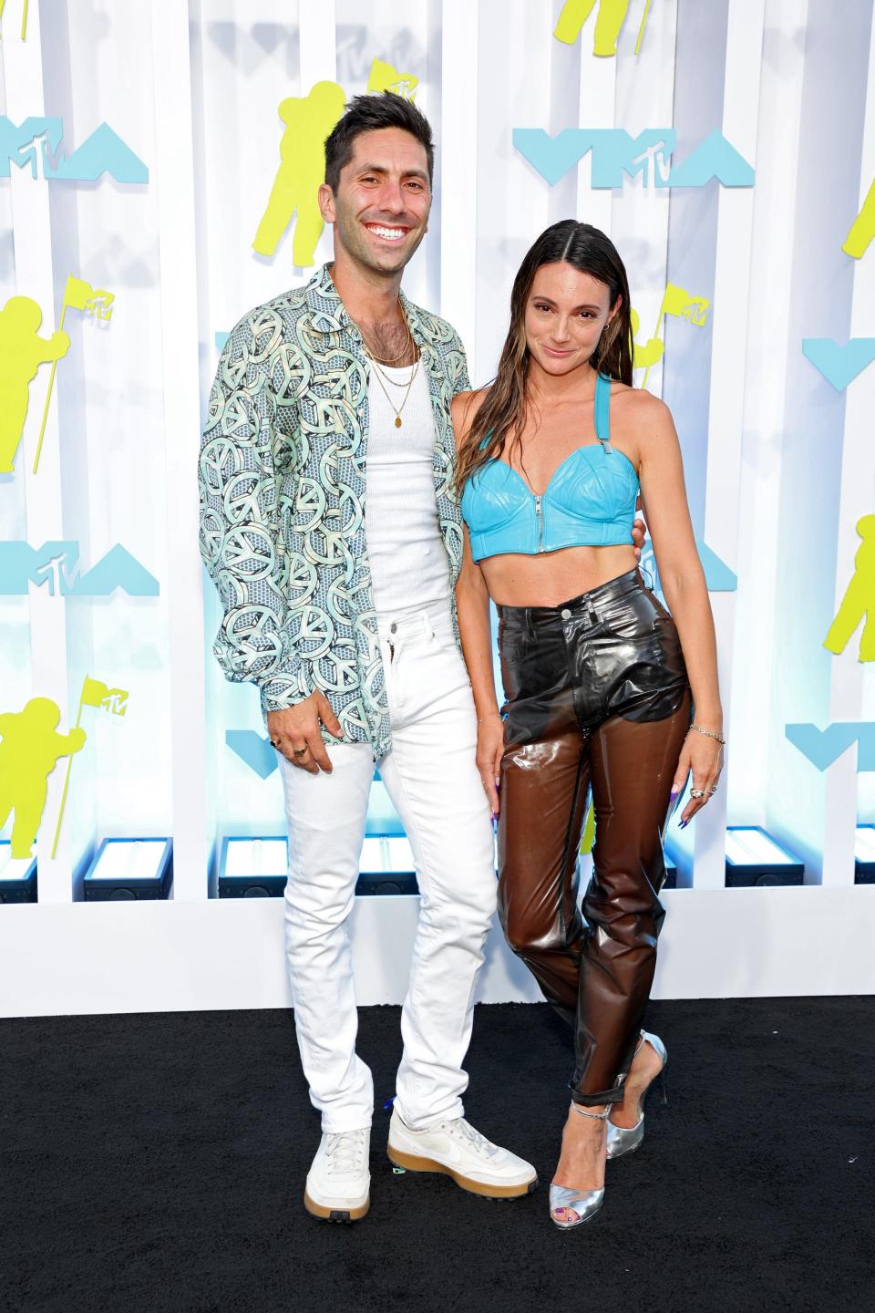 Nev Schulman and Laura Perlongo 2022 MTV VMAs