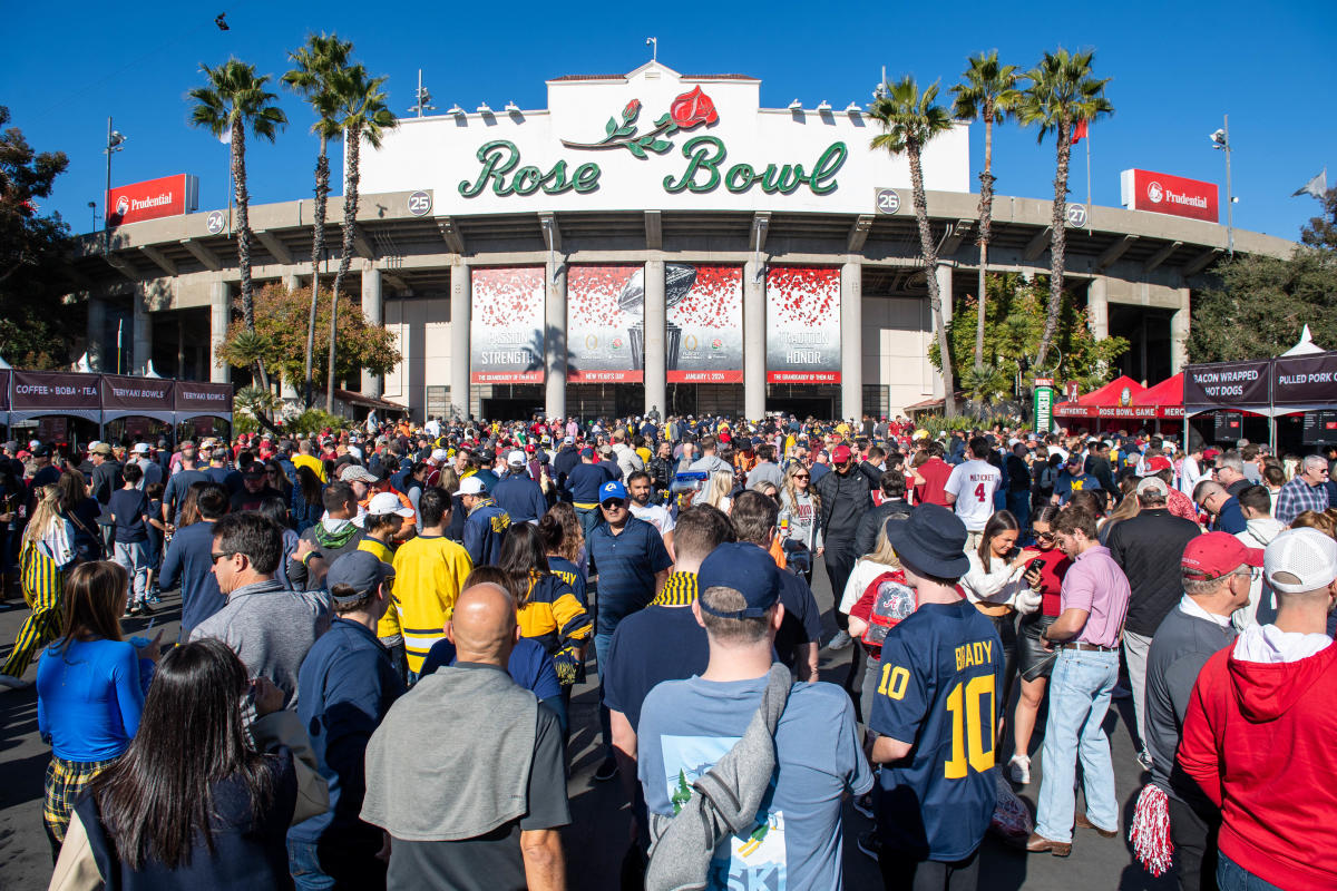 Rose Bowl wants to stay out of expanded CFP semifinal rotation and keep traditional Jan. 1 date