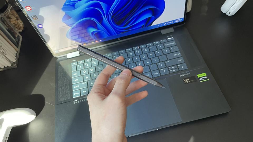 The 2024 HP Spectre x360 16 detachable pen