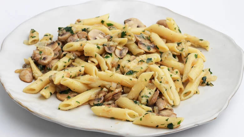 Plain Mushroom and Onion Penne Pasta