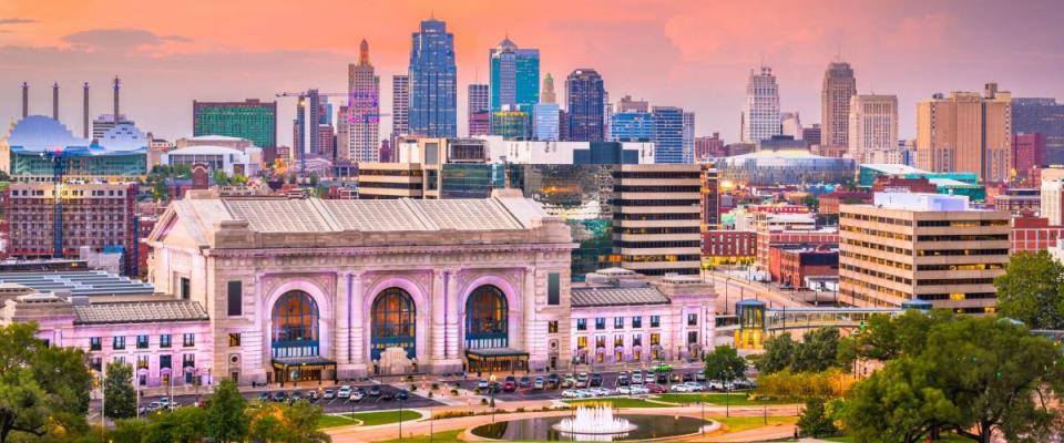 Kansas City's Union Station and its fountain