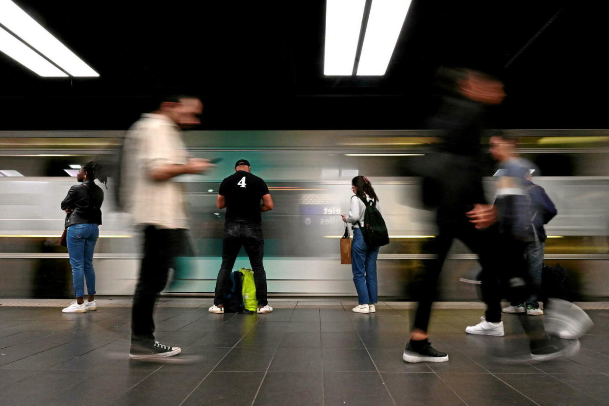 Une panne survenue à la station Châtelet-les-Halles a paralysé le trafic du RER dans Paris ce jeudi 7 décembre 2023 (illustration).  - Credit:MIGUEL MEDINA / AFP