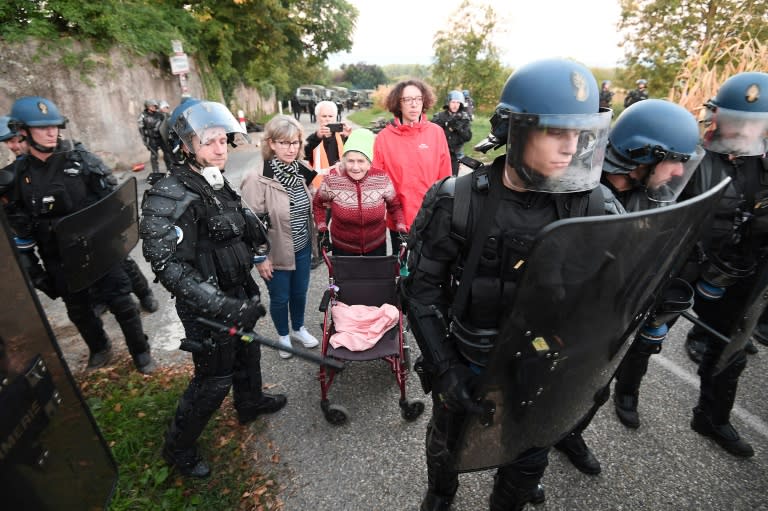 Police moved in to disperse the eco-activists protesting a new motorway section in Kolbsheim, eastern France, on Monday