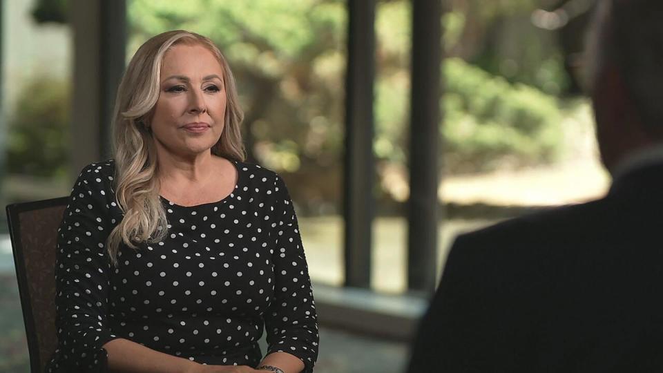 PHOTO: ABC News’ Chris Connelly speaks with Mirella Sementilli, the sister of Fabio Sementilli, in an “ABC 20/20” interview. (ABC News)