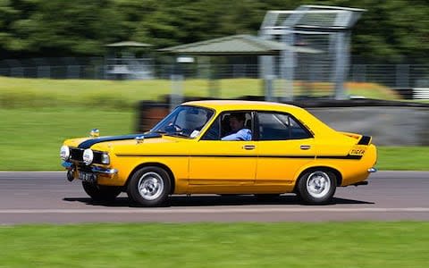 Hillman Avenger Tiger - castle Combe circuit - Credit: Scott Boulton/Alamy