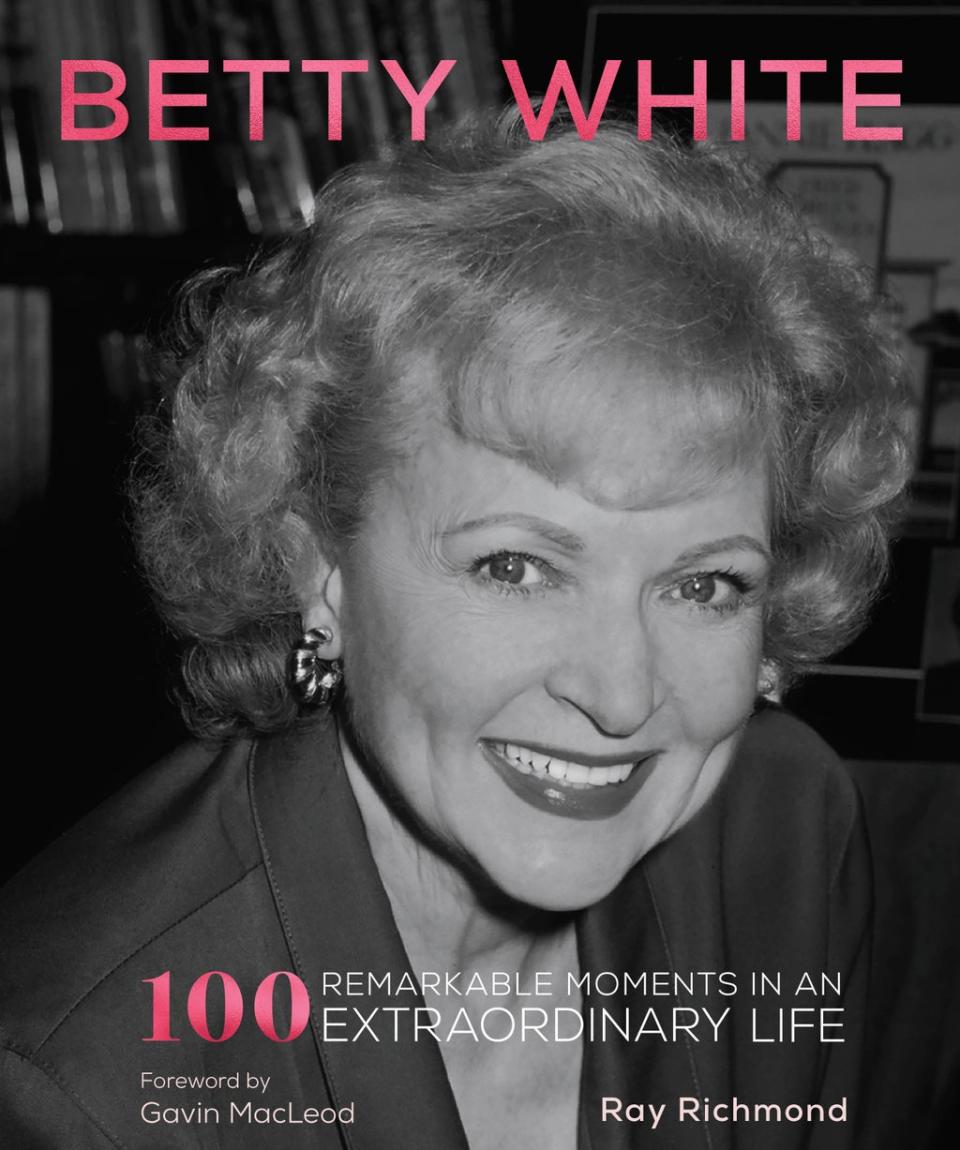 Books Betty White (ASSOCIATED PRESS)