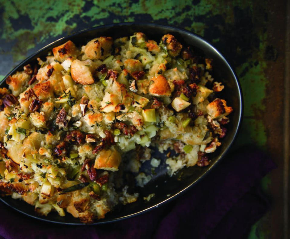 Holiday Stuffing with Sausage, Pecans, and Apples