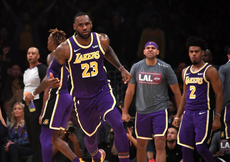 NBA: Golden State Warriors at Los Angeles Lakers