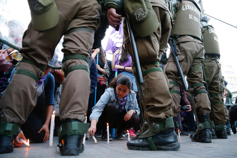 <p>Members of feminist organizations rally against gender violence on the International Day for the Elimination of Violence Against Women, in Valparaiso, Chile, Nov. 24, 2017. (Photo: Rodrigo Garrido/Reuters) </p>