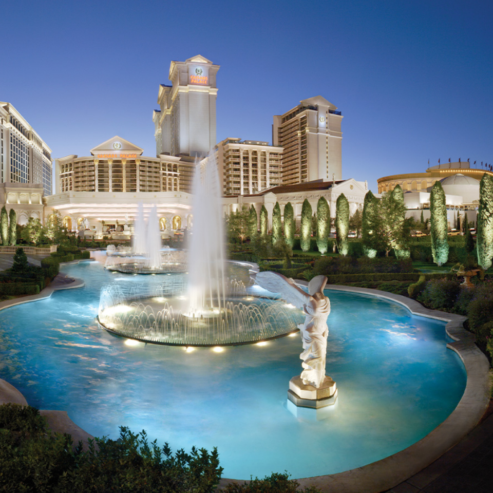 7 Best Honeymoon Hotels in Vegas, According to Travel Experts 2024