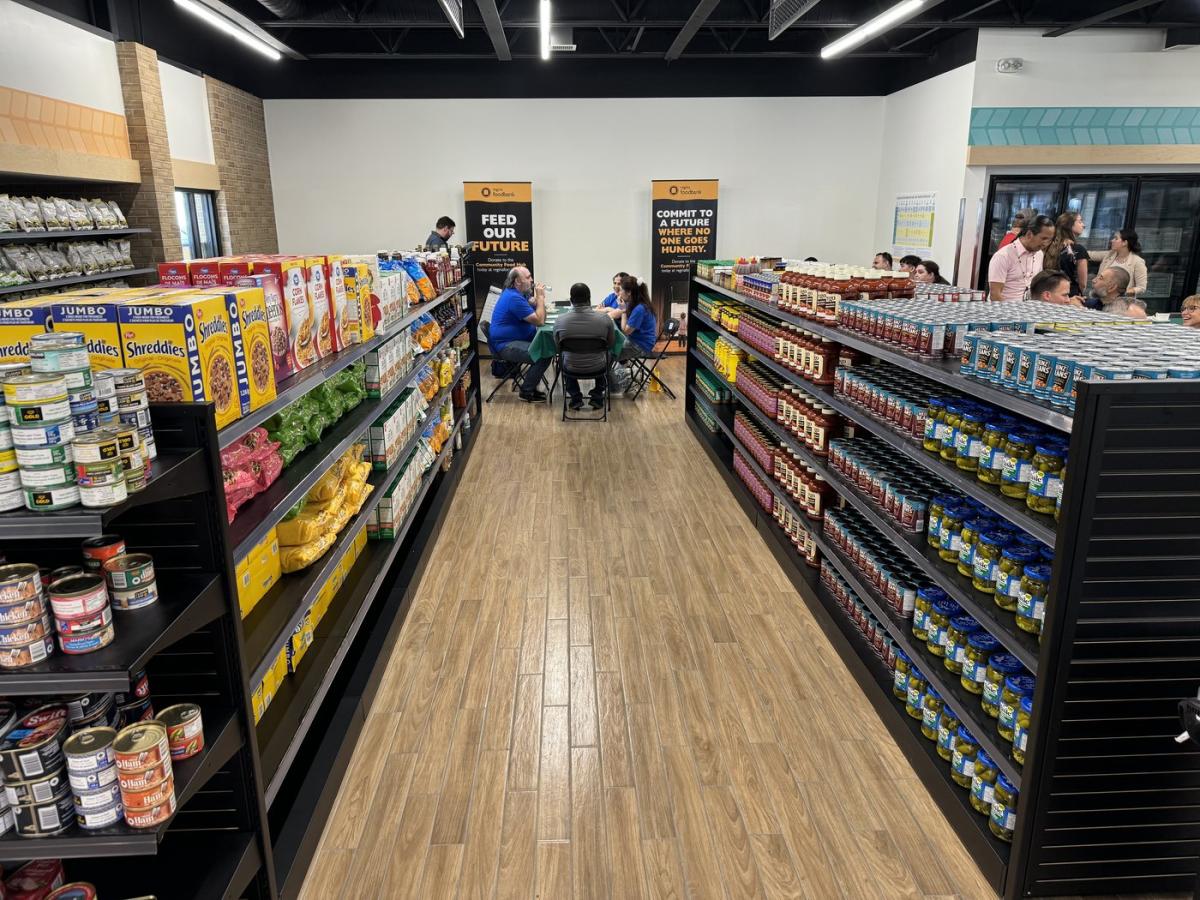 Regina food bank opens new location with grocery-shopping choice model