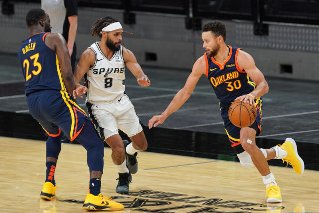 Warriors' Steph Curry shows out at Oakland Athletics game