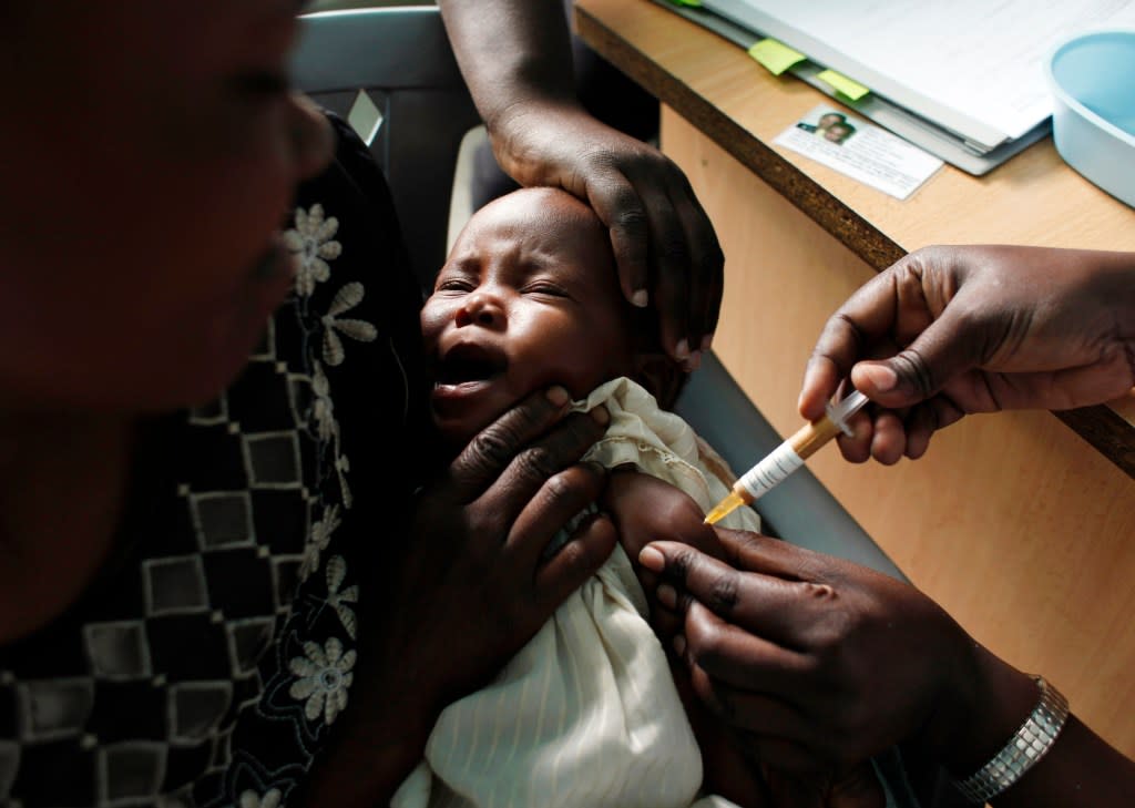 Cameroon begins international’s first malaria vaccine program for kids