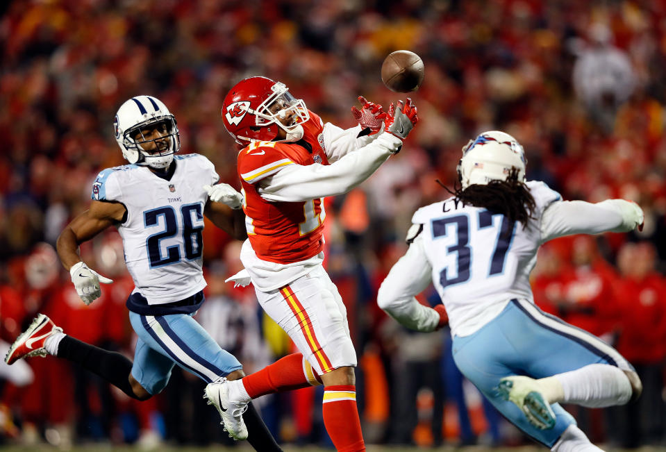 <p>Wide receiver Albert Wilson #12 of the Kansas City Chiefs misses a 4th down desperation pass in the final minutes of the AFC Wild Card playoff game against the Tennessee Titans at Arrowhead Stadium on January 6, 2018 in Kansas City, Missouri. The Titans defeated the Chiefs with a final score of 22-21. (Photo by Jamie Squire/Getty Images) </p>