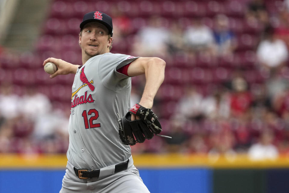 St. Louis Cardinals' Erick Fedde delivers a pitch during the first inning of a baseball game against the Cincinnati Reds, Tuesday, Aug. 13, 2024, in Cincinnati. (AP Photo/Kareem Elgazzar)