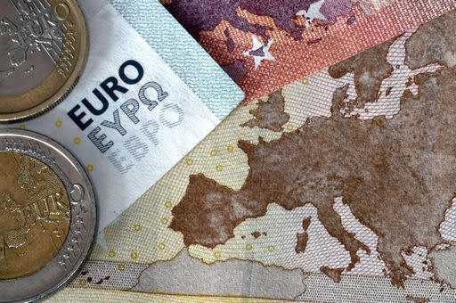 Il cuneo fiscale è il 49 per cento del reddito, un livello che “eccede di ben 10 punti punto l’onere che di registra mediamente nel resto d’Europa”.