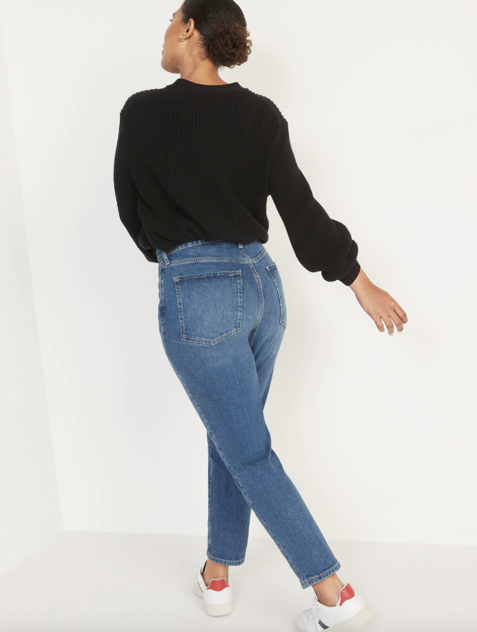 Curvy High-Waisted O.G. Straight Ankle Jeans (Photo via Old Navy)