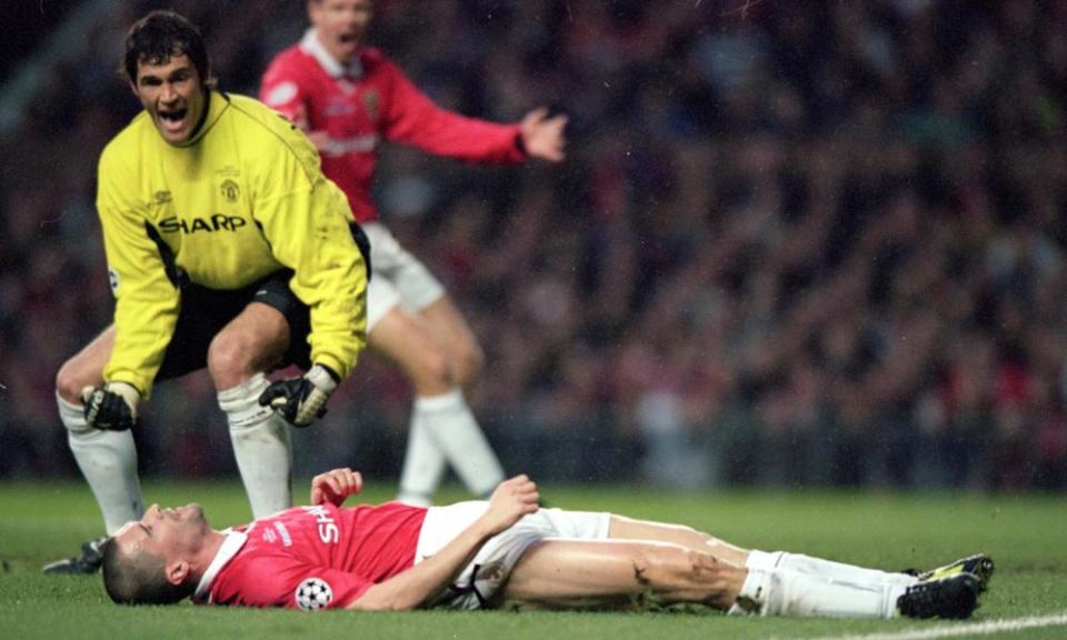 Roy Keane lies in despair after scoring an own goal in Manchester United’s 3-2 defeat by Real Madrid in the Champions League in 2000.