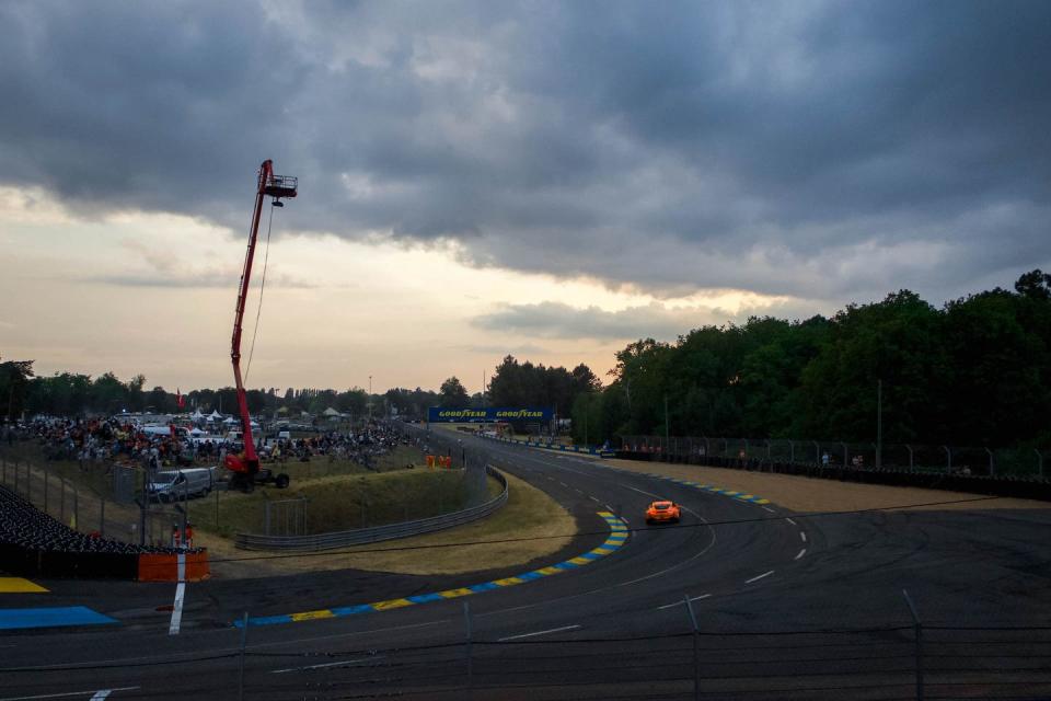 24 hours of le mans racing