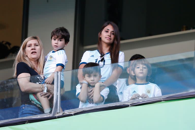 Mamá Celia y Antonela Roccuzzo, junto a Thiago, Mateo y Cero Messi, listas en Brasil para celebrar en familia el cumpleaños de Leo