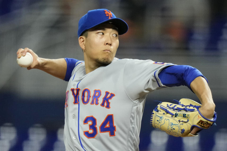 New York Mets starting pitcher Kodai Senga, of Japan, throws during the first inning of a baseball game against the Miami Marlins, Wednesday, Sept. 20, 2023, in Miami. (AP Photo/Lynne Sladky)