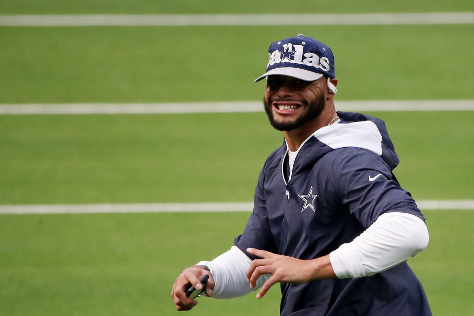 INGLEWOOD, CALIFORNIA - SEPTEMBER 13: Dak Prescott #4 of the Dallas Cowboys warms up before the game against the Los Angeles Rams at SoFi Stadium on September 13, 2020 in Inglewood, California. (Photo by Katelyn Mulcahy/Getty Images)