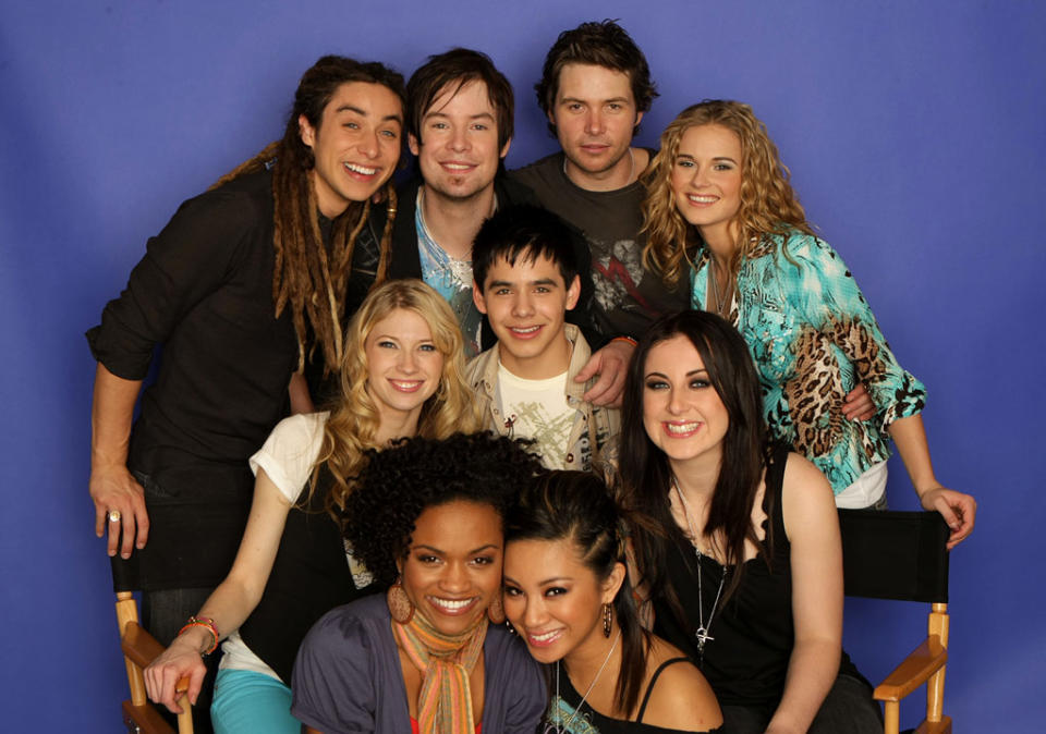 The top 9 finalists of American Idol.