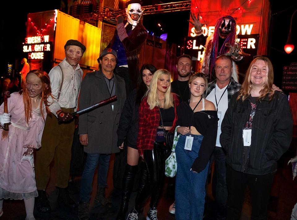 Tori Spelling and Dean McDermott, Universal Studios Hollywood, Halloween Horror Nights