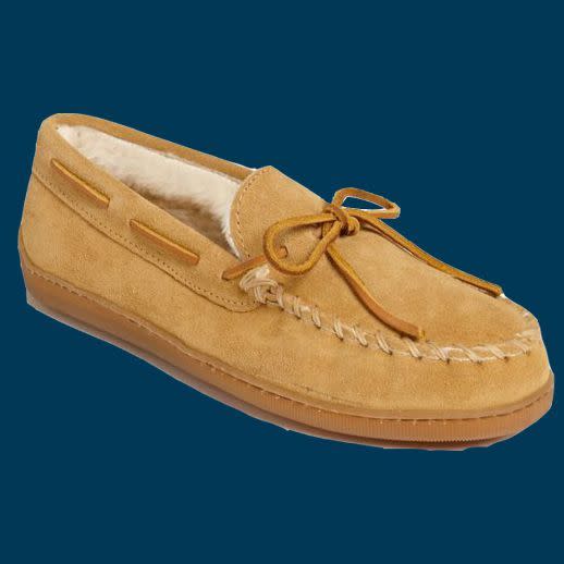 31) Suede Moccasins