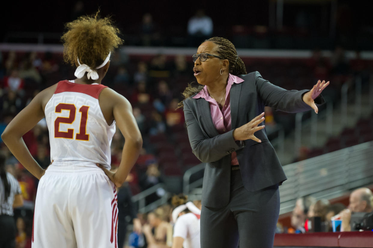 La ex entrenadora de Texas Southern, Cynthia Cooper-Dyke, decidió retirarse de su cargo pocos días antes de que se celebrara una audiencia en su contra por el uso de lenguaje abusivo y sexual contra las jugadoras. (Foto: David Dennis/Icon Sportswire/Corbis/Icon Sportswire vía Getty Images)