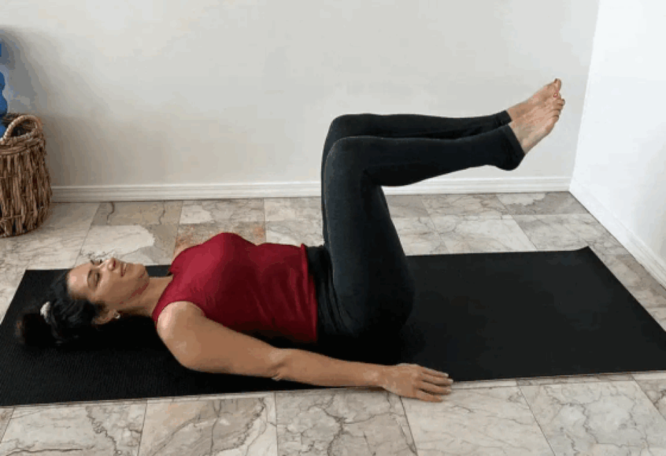 Core exercises Double toe tap