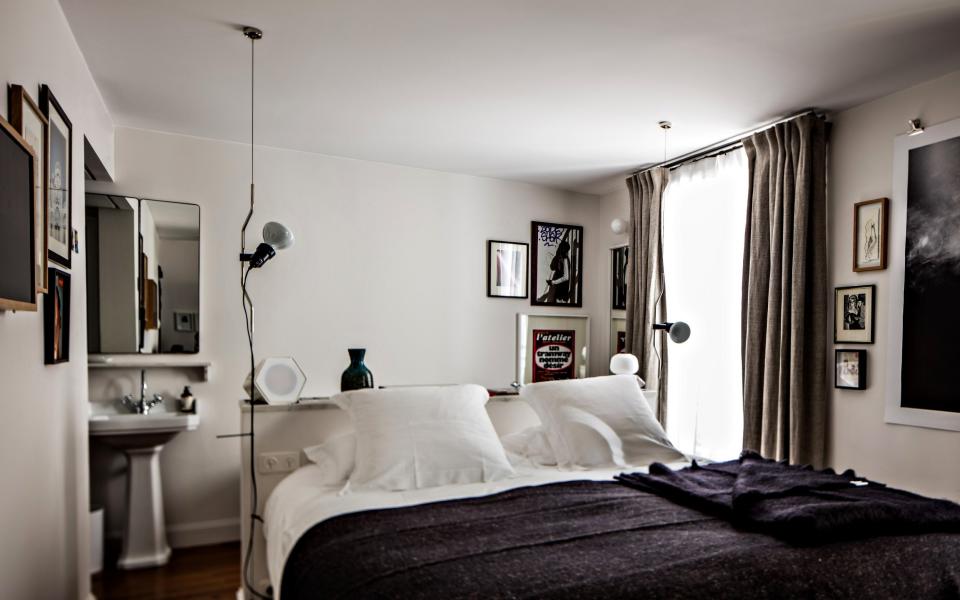 Bedroom at Le Pigalle