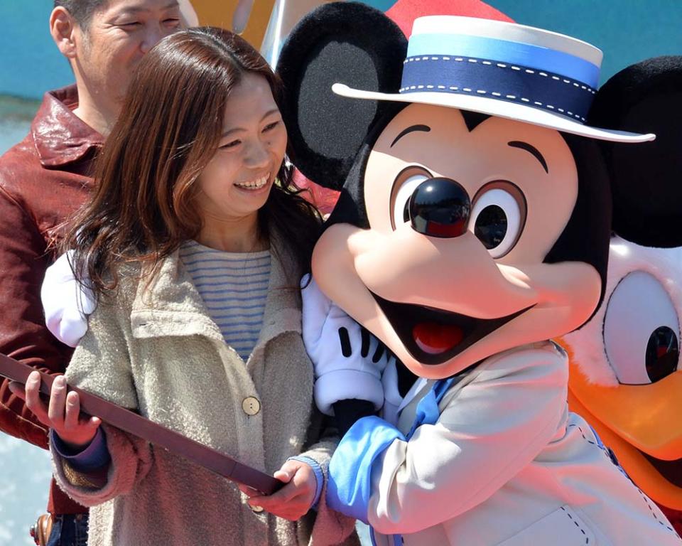 東京迪士尼樂園（Photo by YOSHIKAZU TSUNO/AFP, Image Source : Getty Editorial）