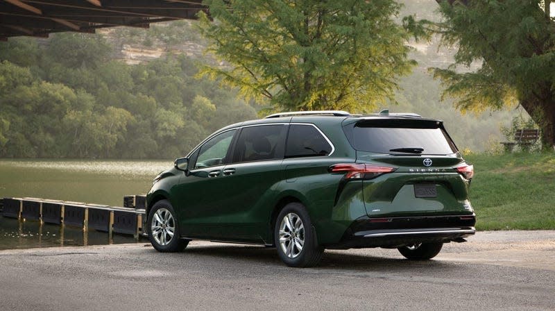 2024 Toyota Sienna Limited AWD - Image: Toyota