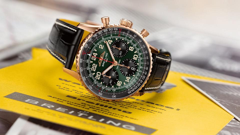 Navitimer B12 Chronograph 41 Cosmonaute｜錶徑41mm／18K紅金材質／時、分、小秒、日期指示；計時碼錶功能／防水30米／定價NT$711,000（限量250只）