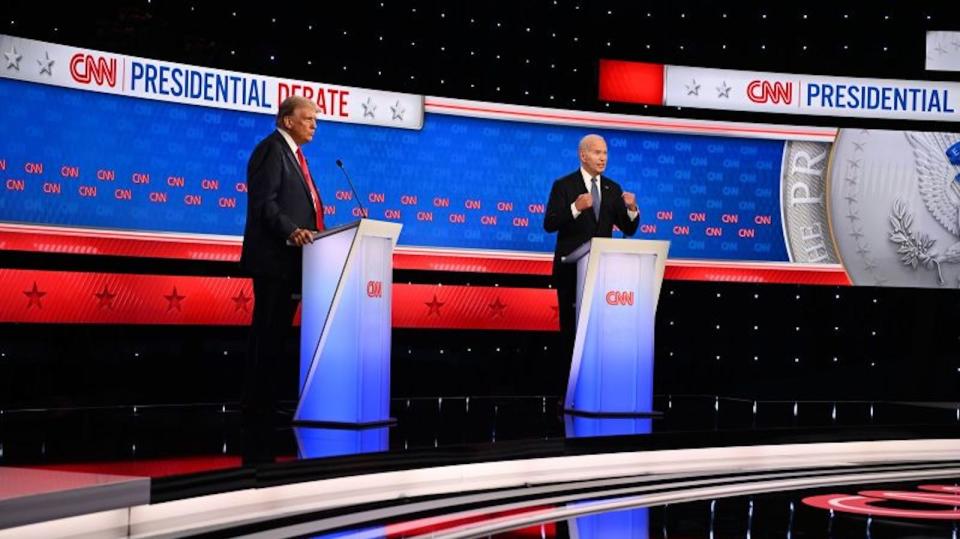 El expresidente Donald Trump y el presidente Joe Biden debaten en los estudios de CNN en Atlanta el 27 de junio de 2024. (Crédito: Will Lanzoni/CNN)