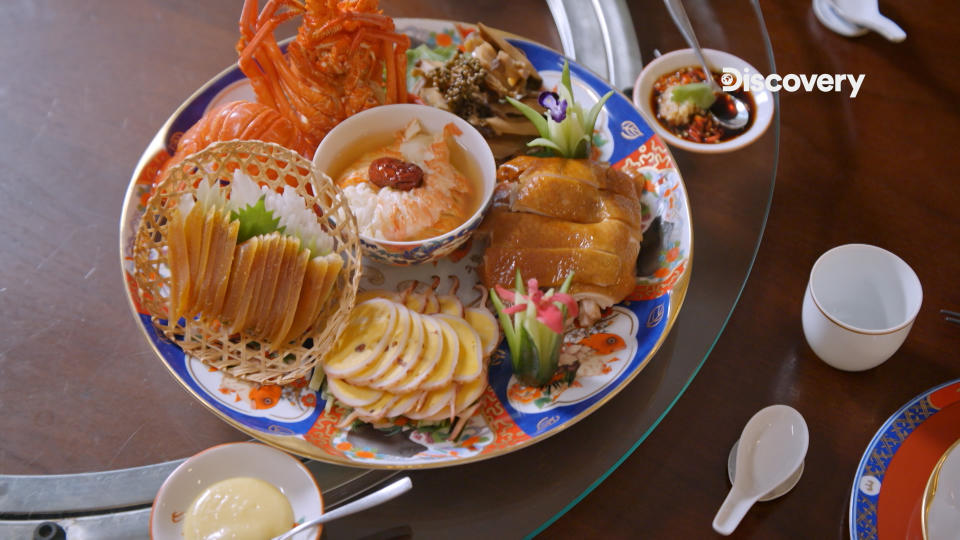 山海豪華拼盤是山海樓的經典菜色。（Discovery頻道提供）