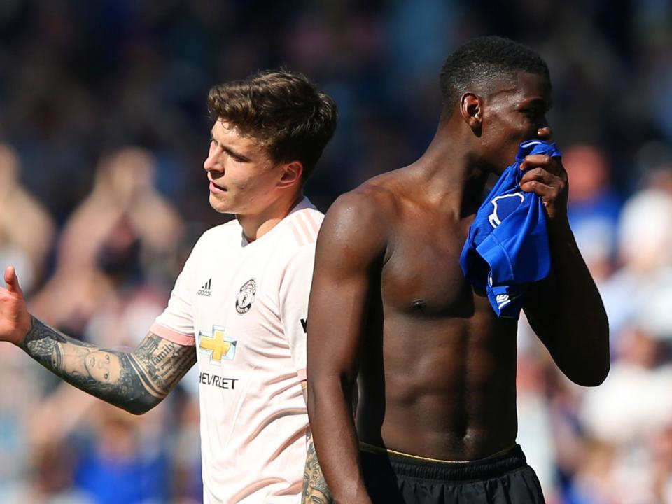 Everton vs Manchester United: Gary Neville takes aim at players for 'rancid' performance