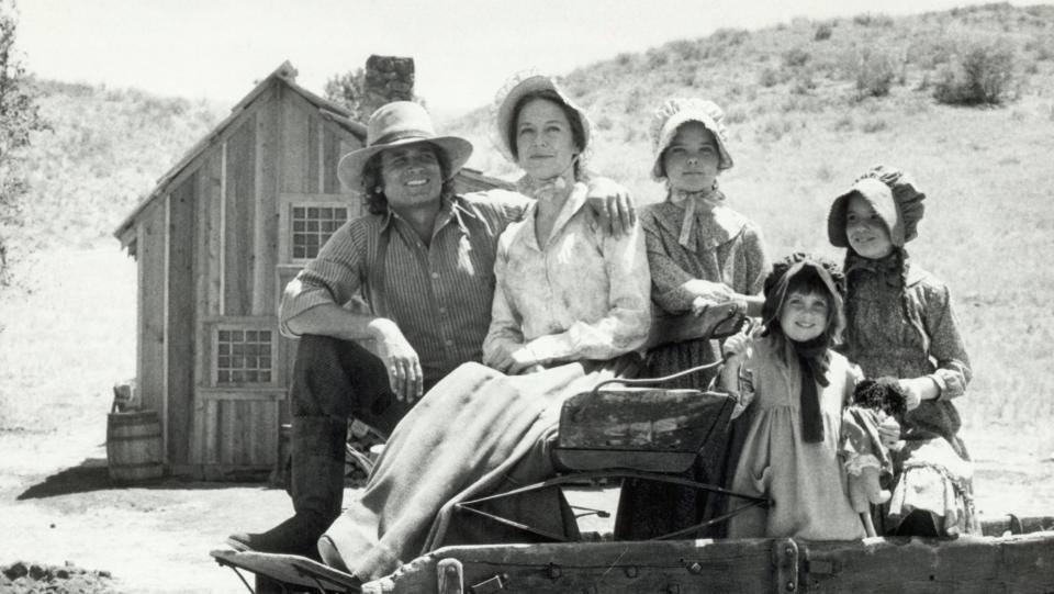 Michael Landon (Charles Ingalls), Karen Grassle (Caroline Ingalls), Melissa Sue Anderson(Mary Ingalls), Sidney and Lindsey Greenbush (shared role of Carrie Ingalls), and Melissa Gilbert (Laura Ingalls), 1970s