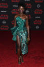 <p>Sie zog alle Blicke auf sich. In einem Kleid des Designers Michael Halpern funkelte Lupita Nyong’o auf dem roten Teppich. Das grüne Bandeau-Glitzerdress betonte nicht nur die Schultern der Schauspielerin, auch ihre Beine wurden durch einen sexy Beinschlitz gekonnt in Szene gesetzt. Raffungen im Hüftbereich machten das Kleid zusätzlich zu einem ganz besonderen Hingucker. (Bild: AP Photo) </p>