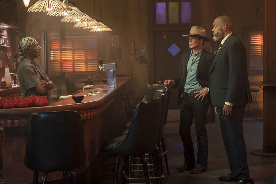 Vondie Curtis Hall as Marcus 'Sweety' Sweeton, Timothy Olyphant as Raylan Givens, Victor Williams as Wendell Robinson in JUSTIFIED: CITY PRIMEVAL