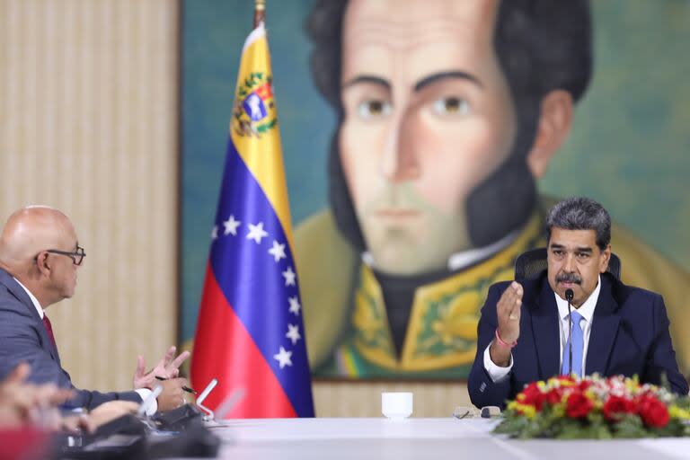 O presidente venezuelano Nicolás Maduro durante reunião do Conselho de Defesa Nacional, em Caracas, Venezuela, em 12 de agosto de 2024. 