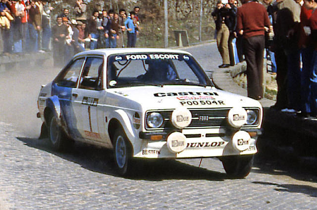 Camionnette à grande vitesse, voiture de dérive, voiture de rallye