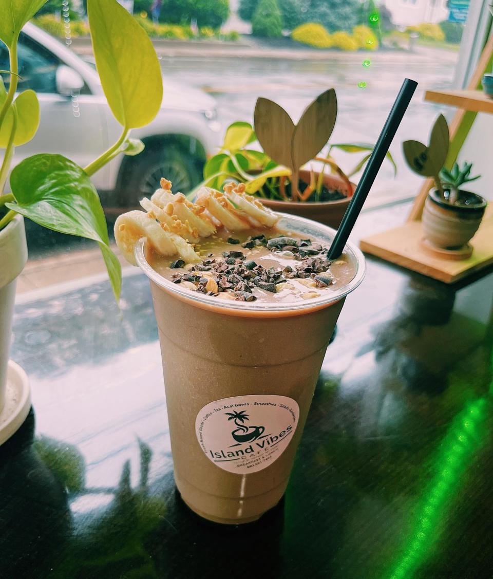 Island Vibes Café is opening at 97 Lincoln Street, serving smoothies, acai bowls and more.