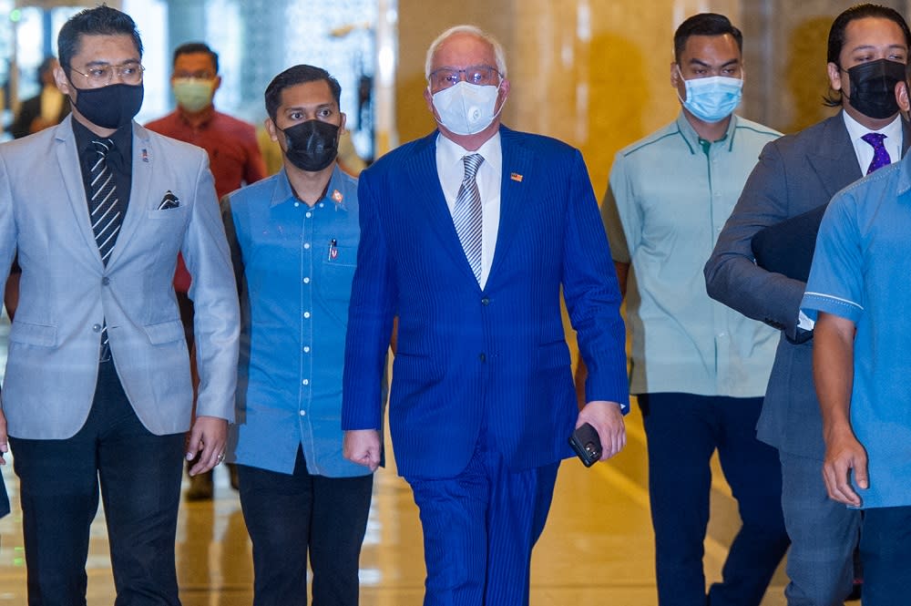 Former Prime Minister, Datuk Seri Najib Razak arrives at the Court of Appeal in Putrajaya April 15, 2021. — Picture by Shafwan Zaidon