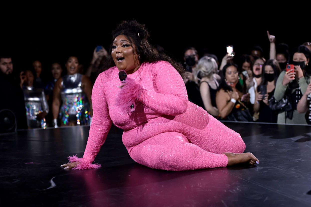 Lizzo Pink Performance