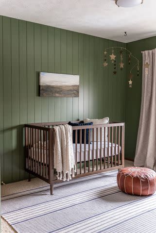 <p><a href="https://theheartlandinteriordesign.com/blog/2020/12/29/our-nursery-reveal" data-component="link" data-source="inlineLink" data-type="externalLink" data-ordinal="1" rel="nofollow">The Heartland Interior Design</a> / Mandy McGregor Photography</p>