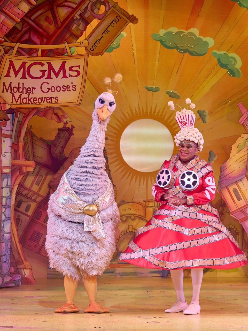 Priscilla the Goose (Ruth Lynch) and Mother Goose (Clive Rowe) (Manuel Harlan)