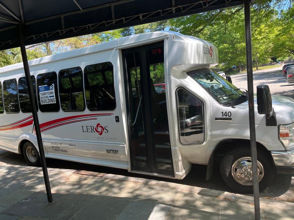 A mini bus at Kykuit.